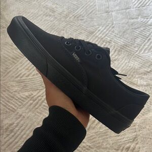 Women’s Vans Doheny Black Sneakers